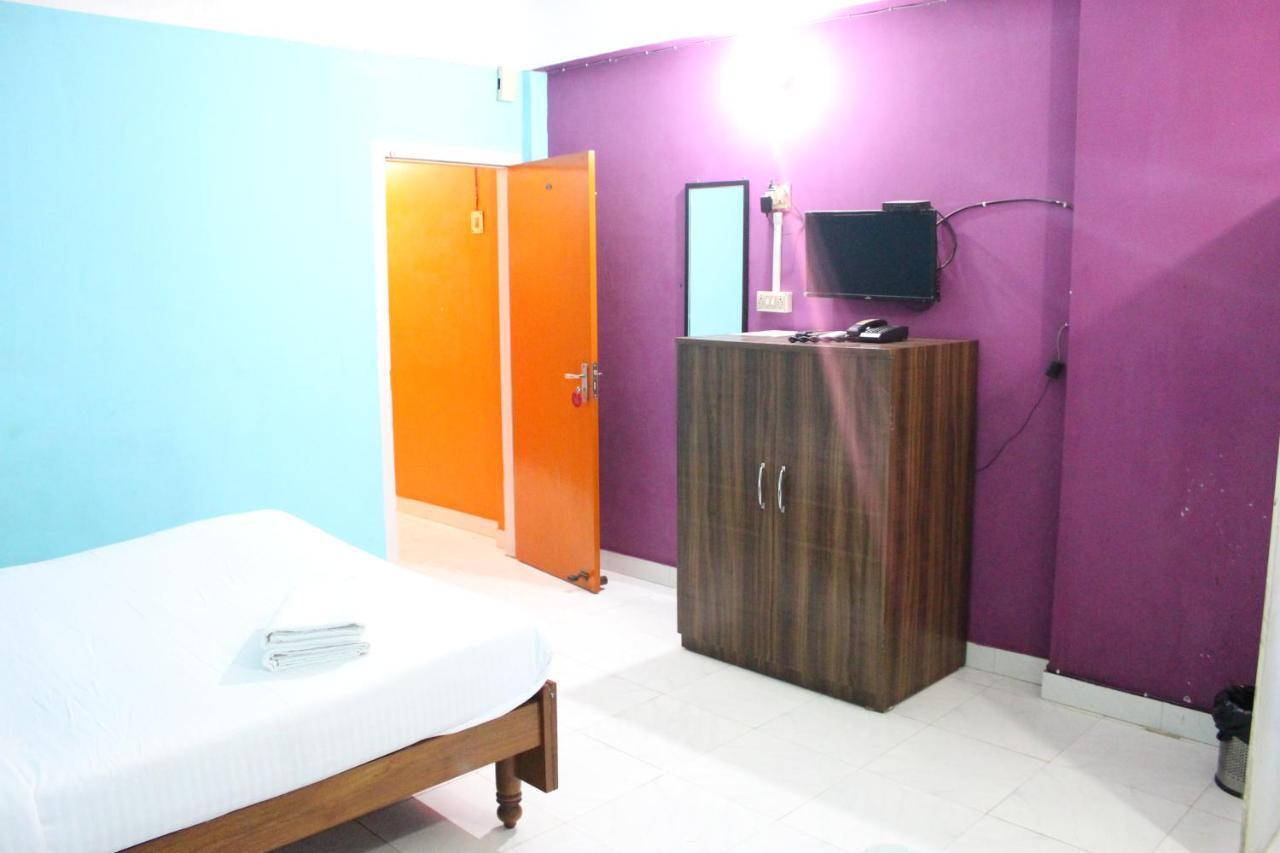 Lg Towers Hotel Guwahati Bagian luar foto