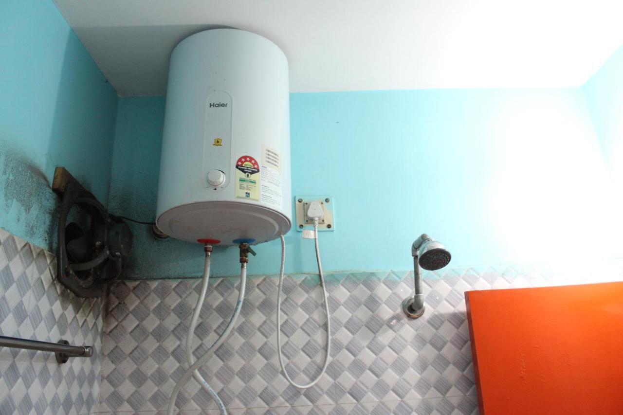 Lg Towers Hotel Guwahati Bagian luar foto