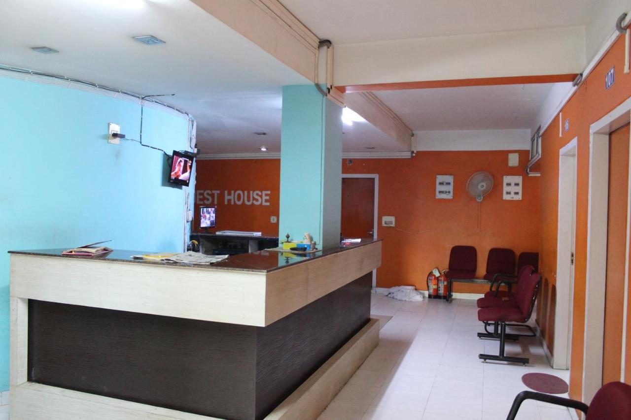 Lg Towers Hotel Guwahati Bagian luar foto