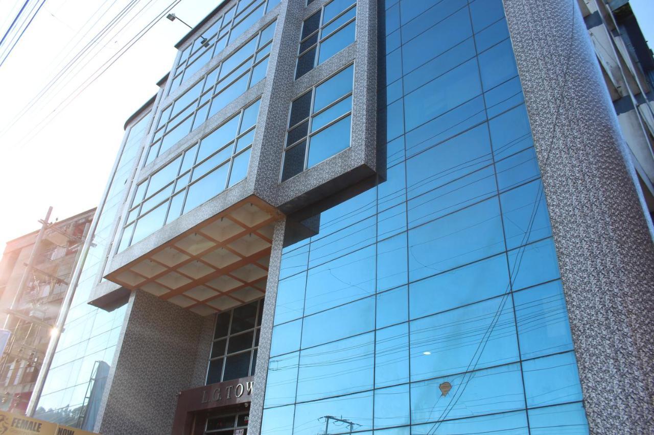 Lg Towers Hotel Guwahati Bagian luar foto