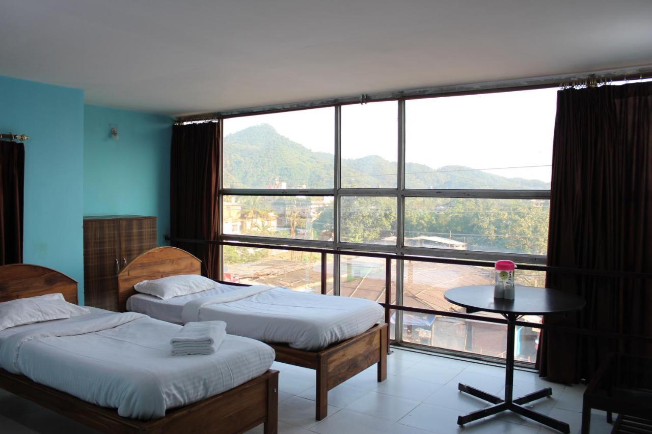 Lg Towers Hotel Guwahati Bagian luar foto